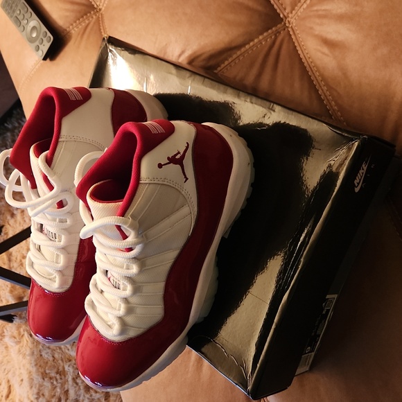 new jordans 11 - Picture 5 of 8